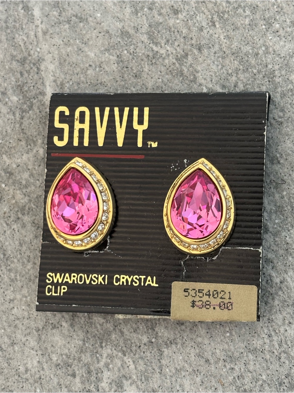 SAVVY Gold-Tone Pink Teardrop Crystal Clip Earrings Vntg 1980’s